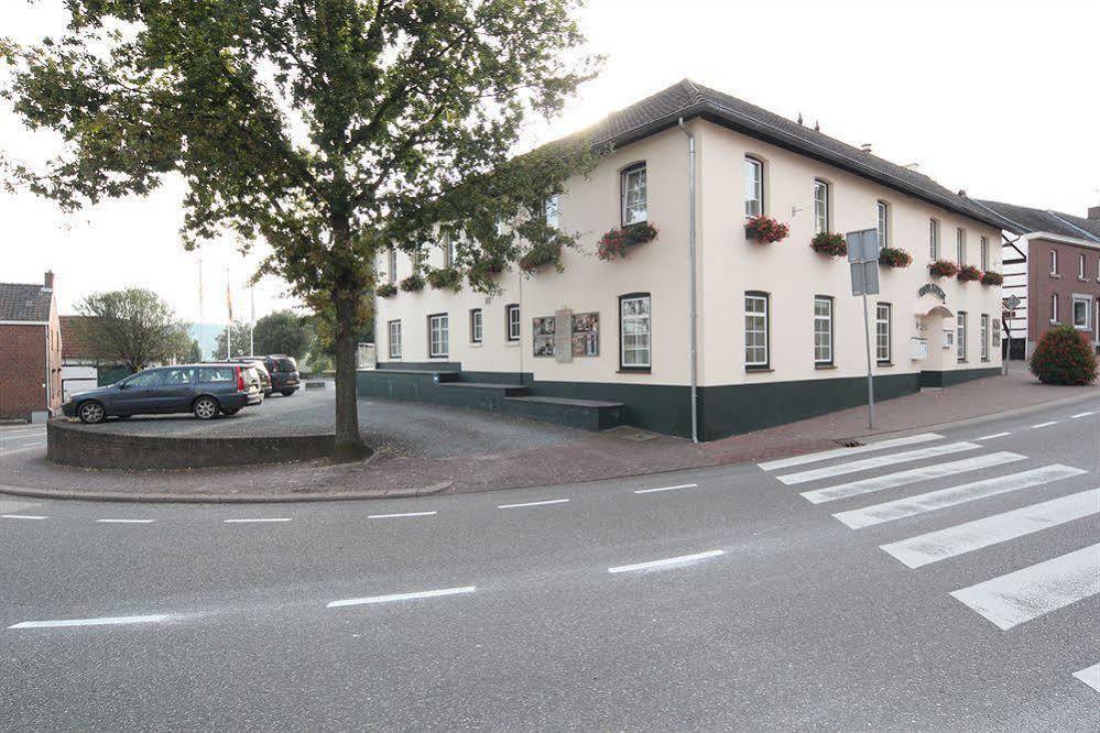 Js Hotel Epen Esterno foto