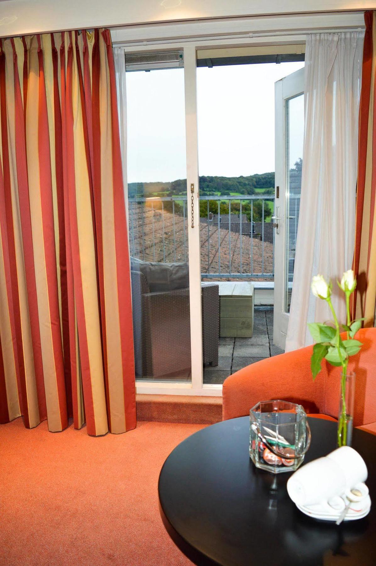 Js Hotel Epen Esterno foto