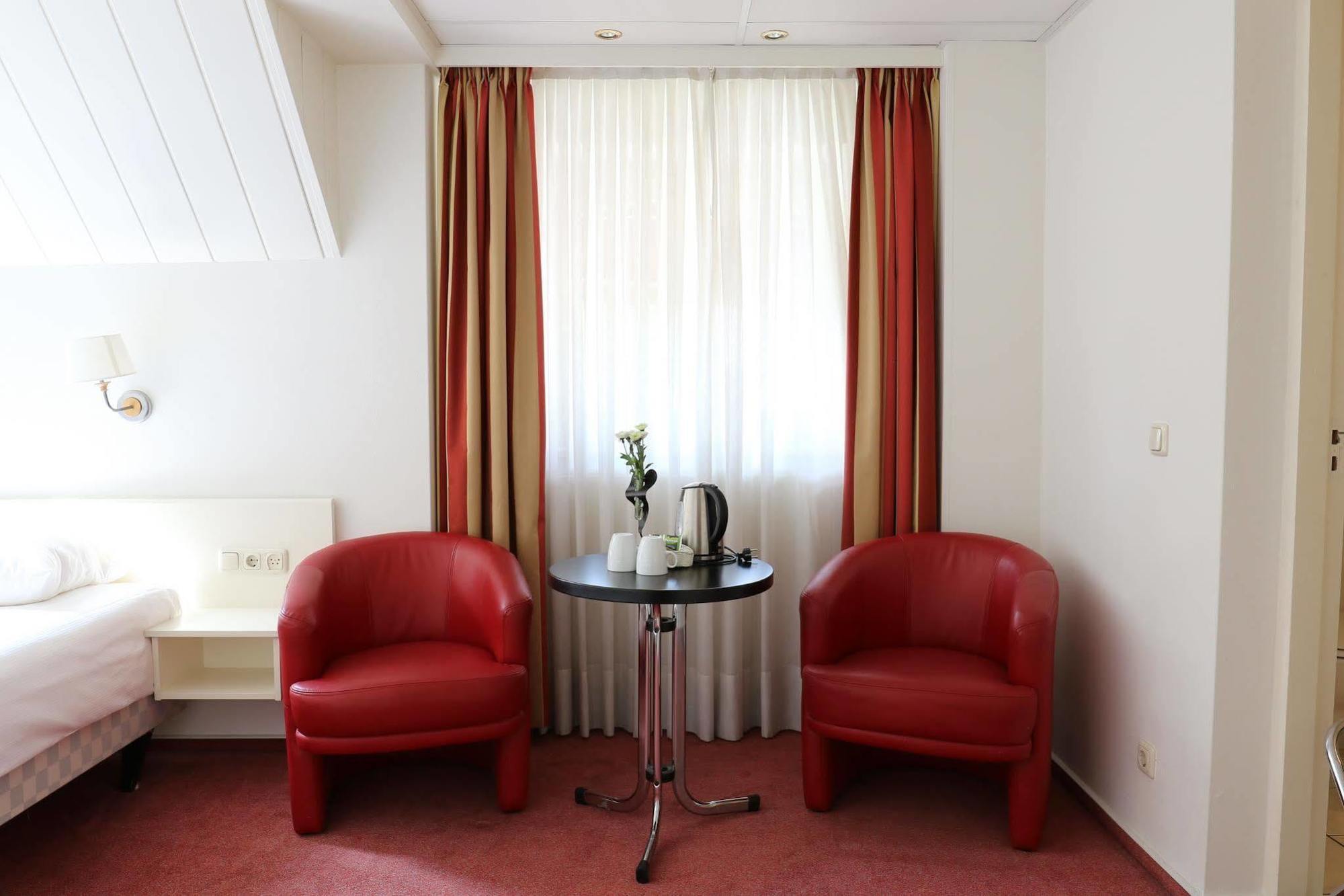 Js Hotel Epen Esterno foto