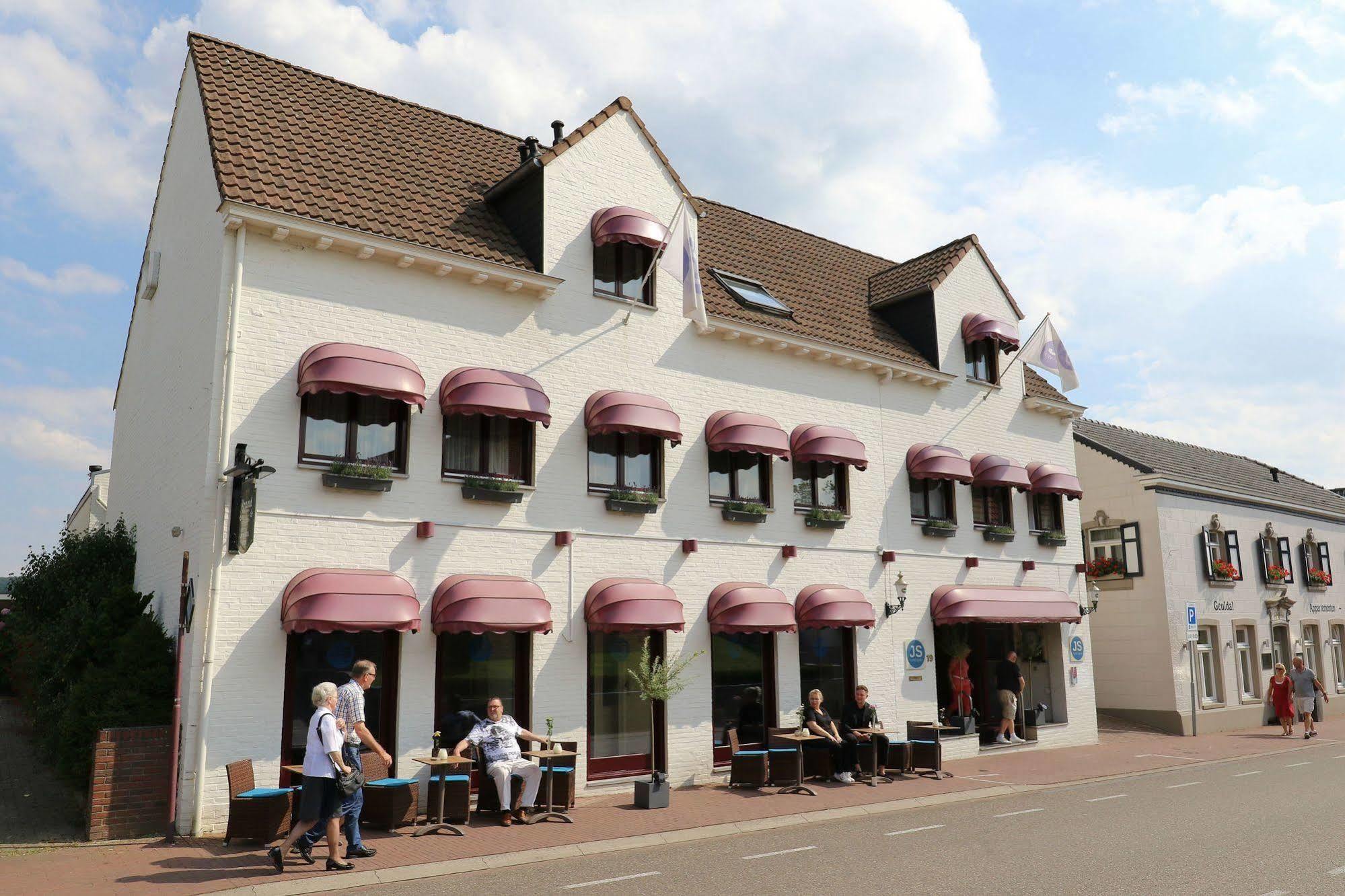 Js Hotel Epen Esterno foto